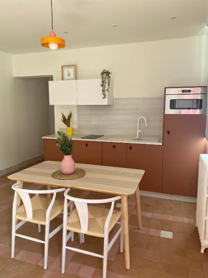 Raizes 22 - Apartamento 2 ปวยบลา เด ดอนฟาดริเก ภายนอก รูปภาพ